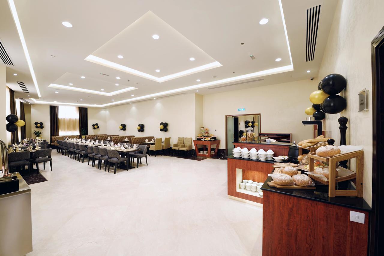 Goldstate Hotel Dubai Bagian luar foto