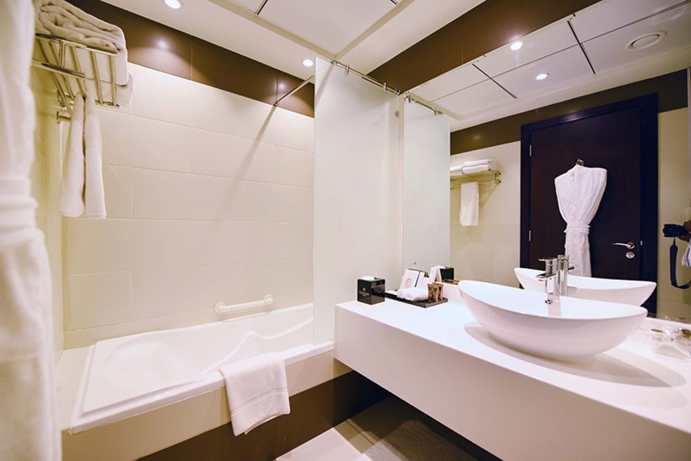 Goldstate Hotel Dubai Bagian luar foto